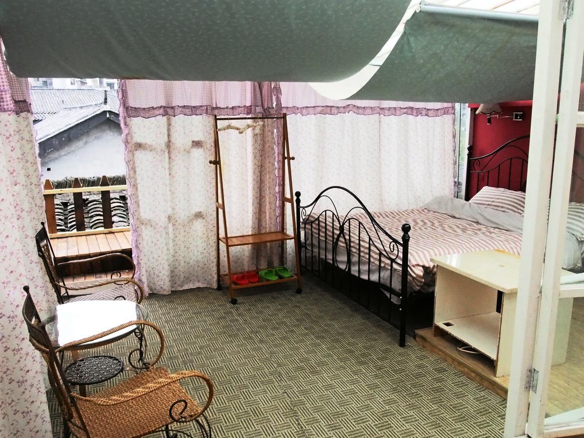 Dengba International Hostel Fenghuang Branch Buitenkant foto